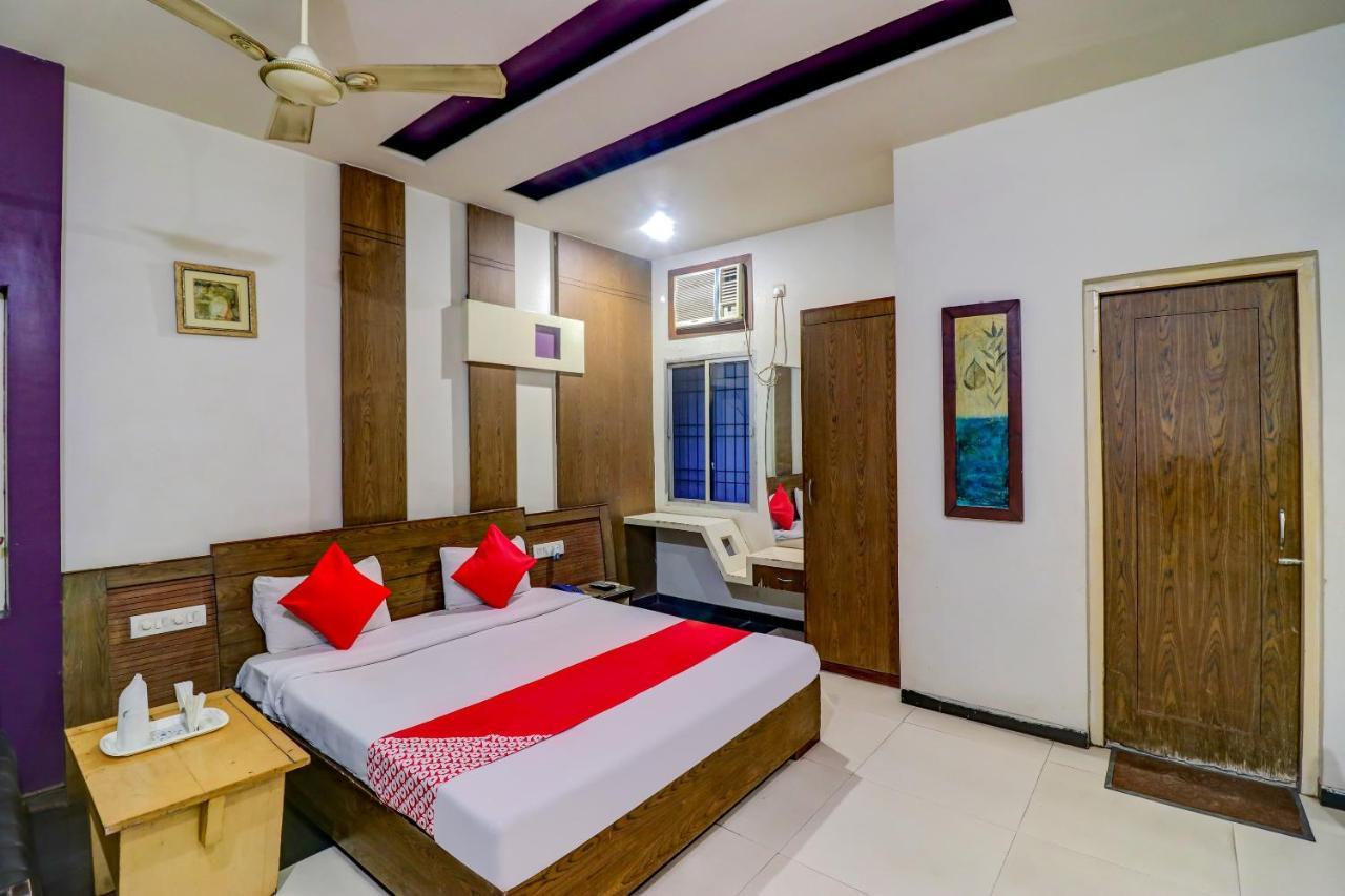 Oyo 61861 Hotel Dream Palace Durg Buitenkant foto