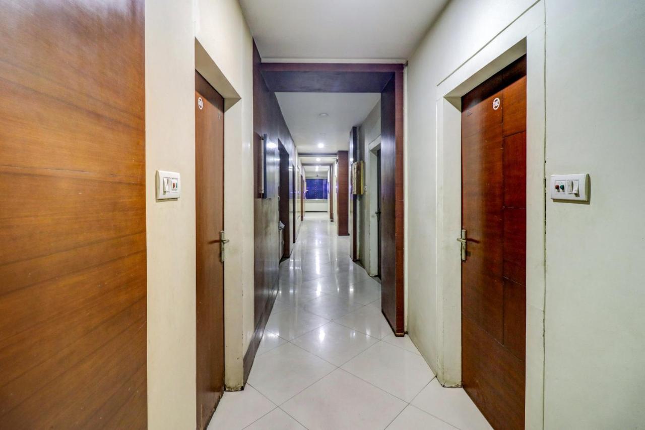 Oyo 61861 Hotel Dream Palace Durg Buitenkant foto